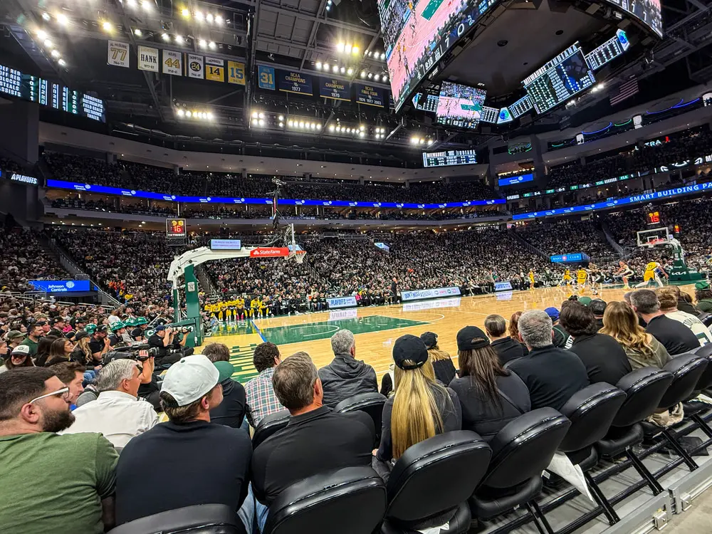 BMO 6, Row BBB representative photo