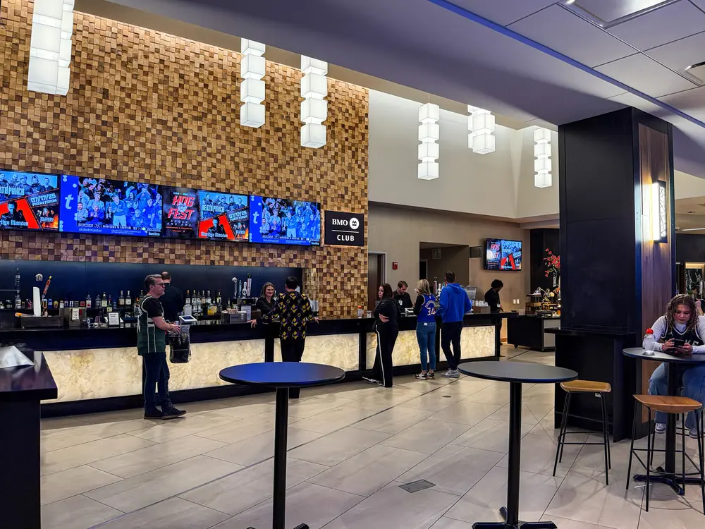 BMO 6, Row BBB representative photo