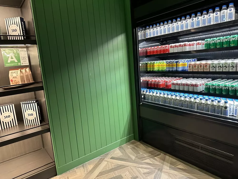 Grab and go snacks and drinks when leaving the Courtside Lounge