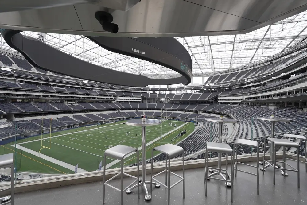 Ultra Club Deck Suite, Barstool Seats representative photo